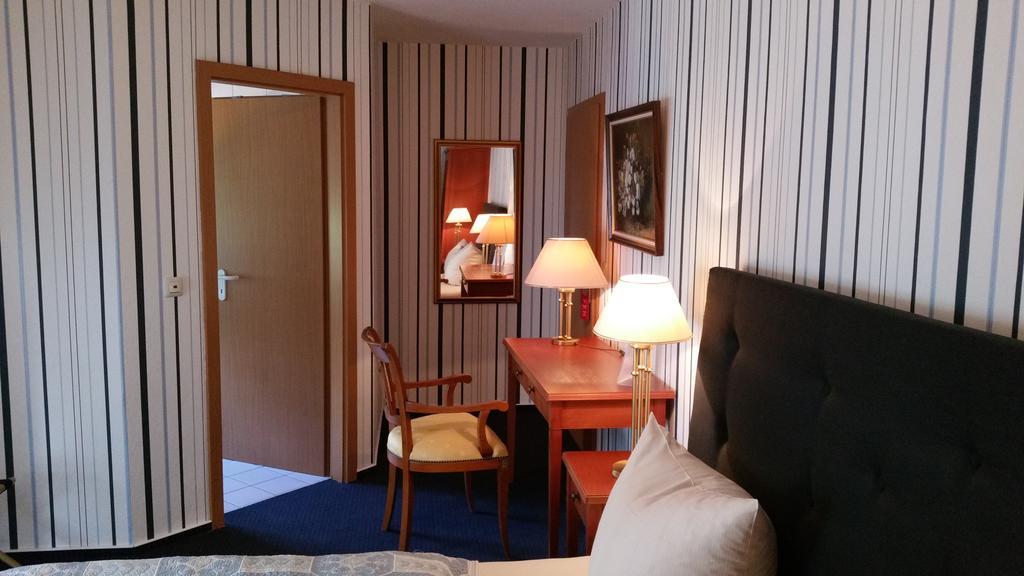 Landhaus Rebstock Вормс Номер фото